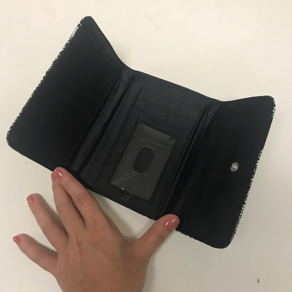 [SOLD] NWT Vera Bradley Euro Wallet - Picture 3 of 3